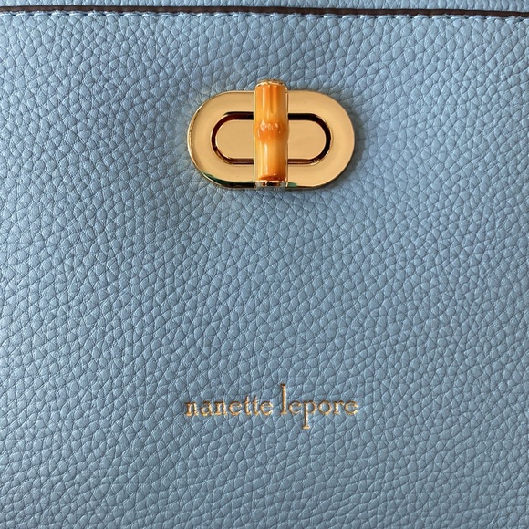 🩵NEW🩵 Nanette Lepore crossbody with bamboo turnlock - Picture 4 of 16